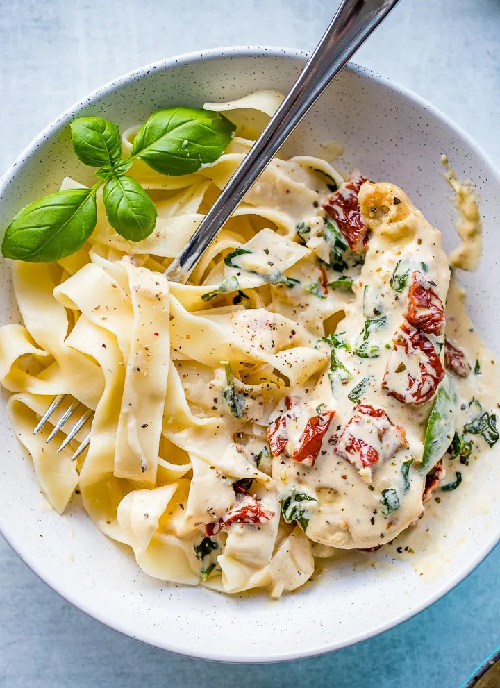 Tuscan Garlic Lemon Chicken Pasta